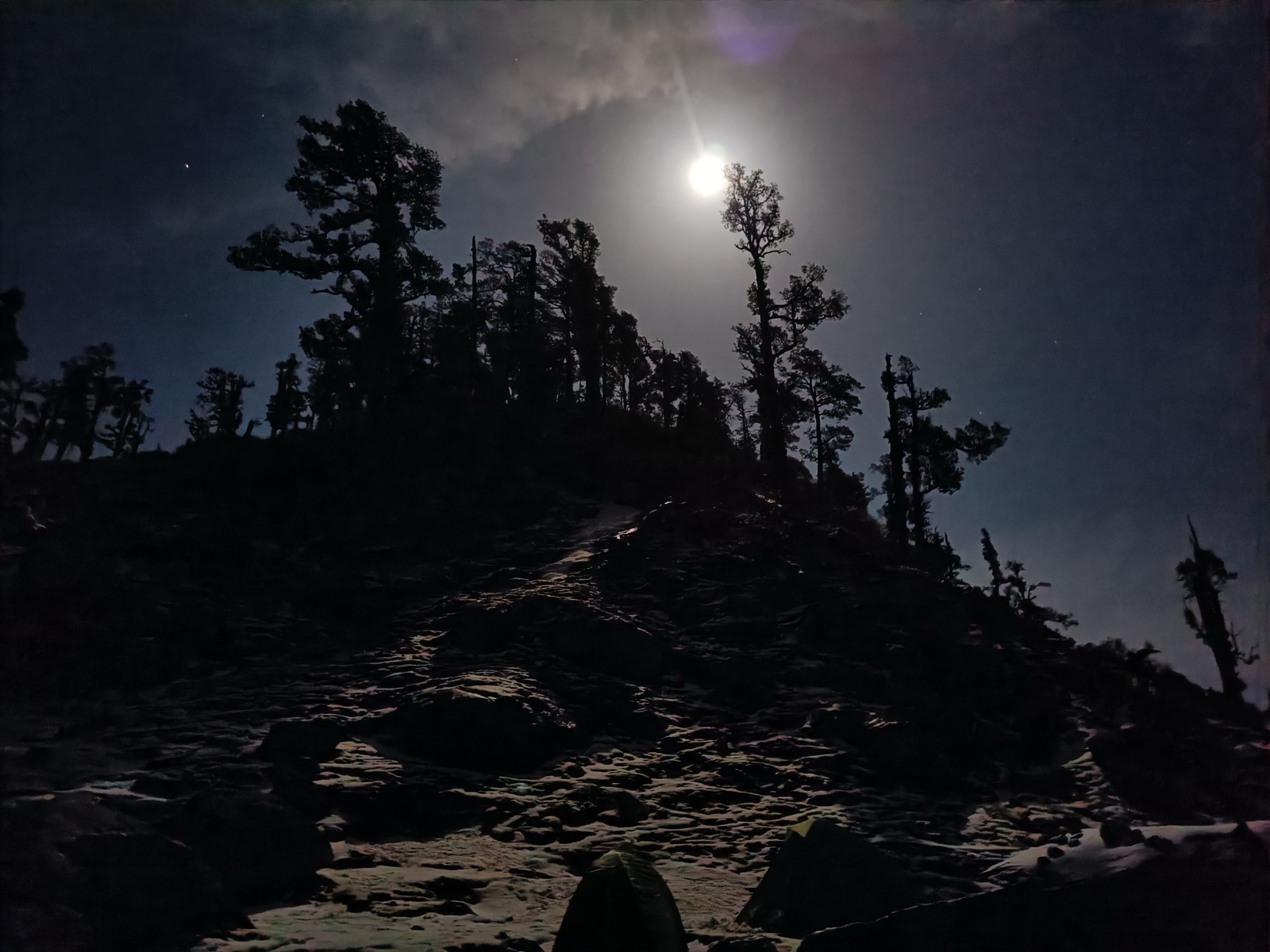 Night sky at Kareri Lake