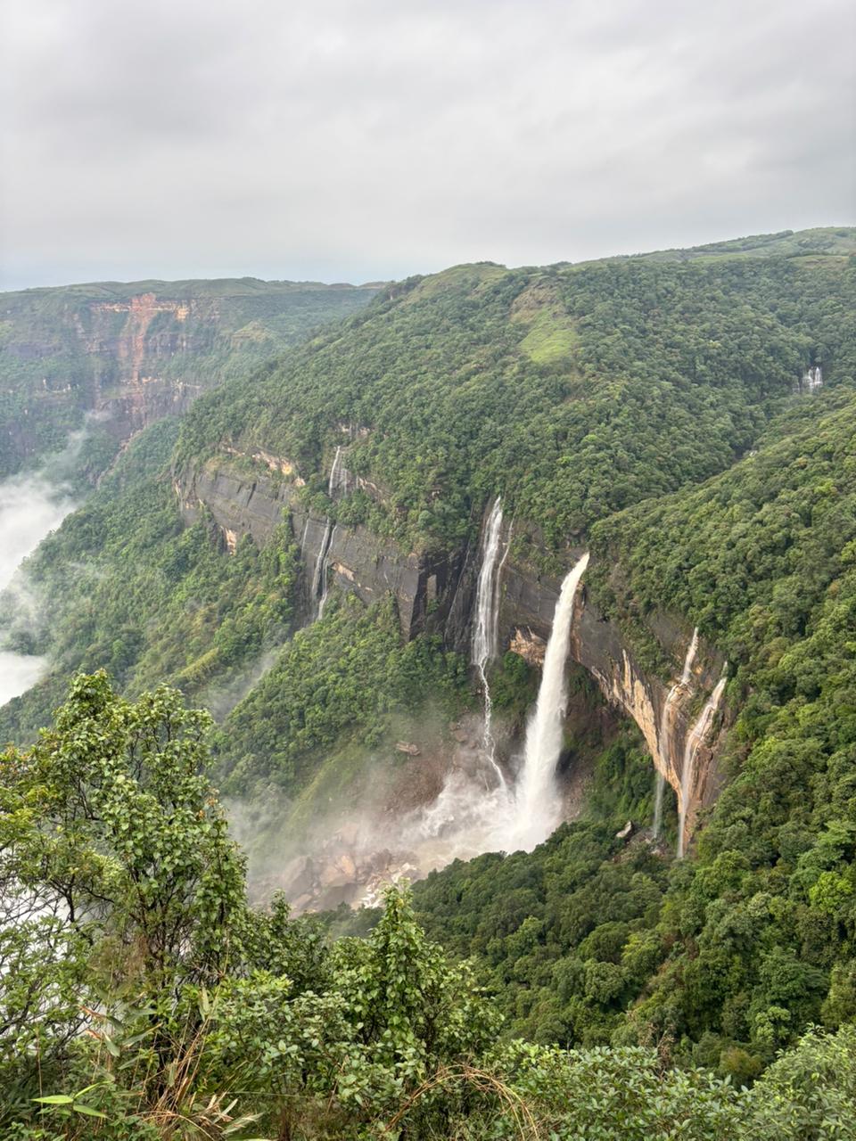 Nohkalikai Falls