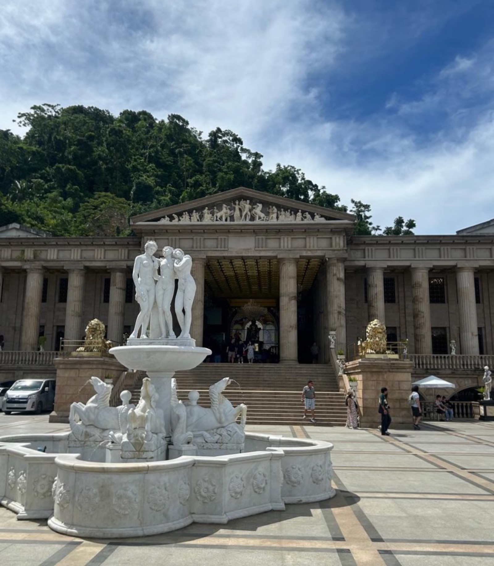 Temple of Leah, Cebu