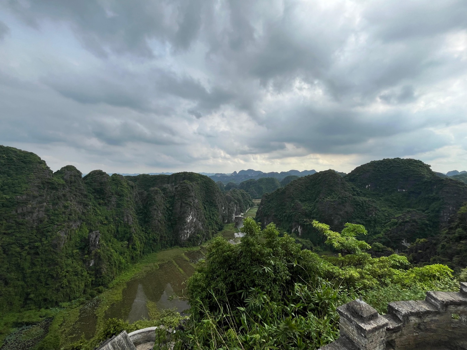 Vietnam — Hanoi, Halong Bay & Ninh Binh